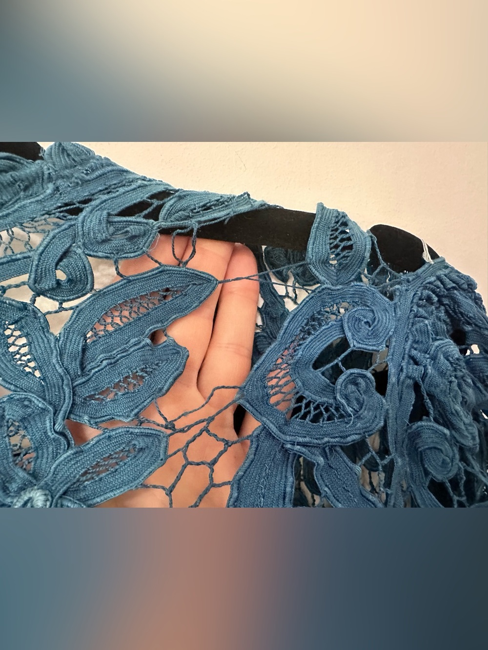 VINTAGE blue crochet/applique long open Cardigan long-sleeve -size S/M - Picture 12 of 12